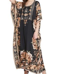 Elegant Black and Gold Maxi Dress